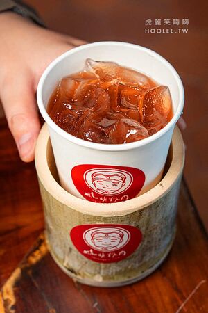 ▲▼姥姥燉肉懷舊盒餐。（圖／部落客虎麗笑嗨嗨授權提供）