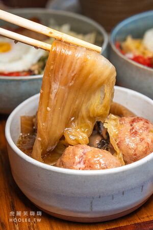 ▲▼姥姥燉肉懷舊盒餐。（圖／部落客虎麗笑嗨嗨授權提供）