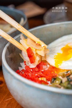 ▲▼姥姥燉肉懷舊盒餐。（圖／部落客虎麗笑嗨嗨授權提供）