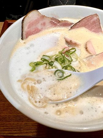 ▲▼ふく流らーめん 轍 梅田。（圖／部落客小虎食夢網授權提供）