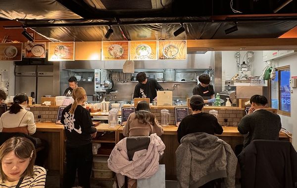 ▲▼ふく流らーめん 轍 梅田。（圖／部落客小虎食夢網授權提供）