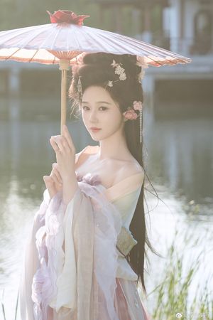 ▲▼《折腰》要翻拍短劇版。（圖／翻攝自微博）