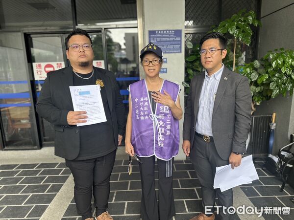 ▲▼罷免顏寬恒志工提告。（圖／記者許權毅攝）