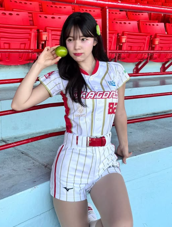 ▲▼李多慧泡澡。（圖／翻攝自Instagram／le_dahye）