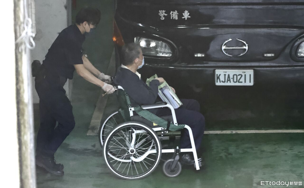 快訊／沈慶京「廔管都是血」堅持出庭！　緊急帶回北所送醫