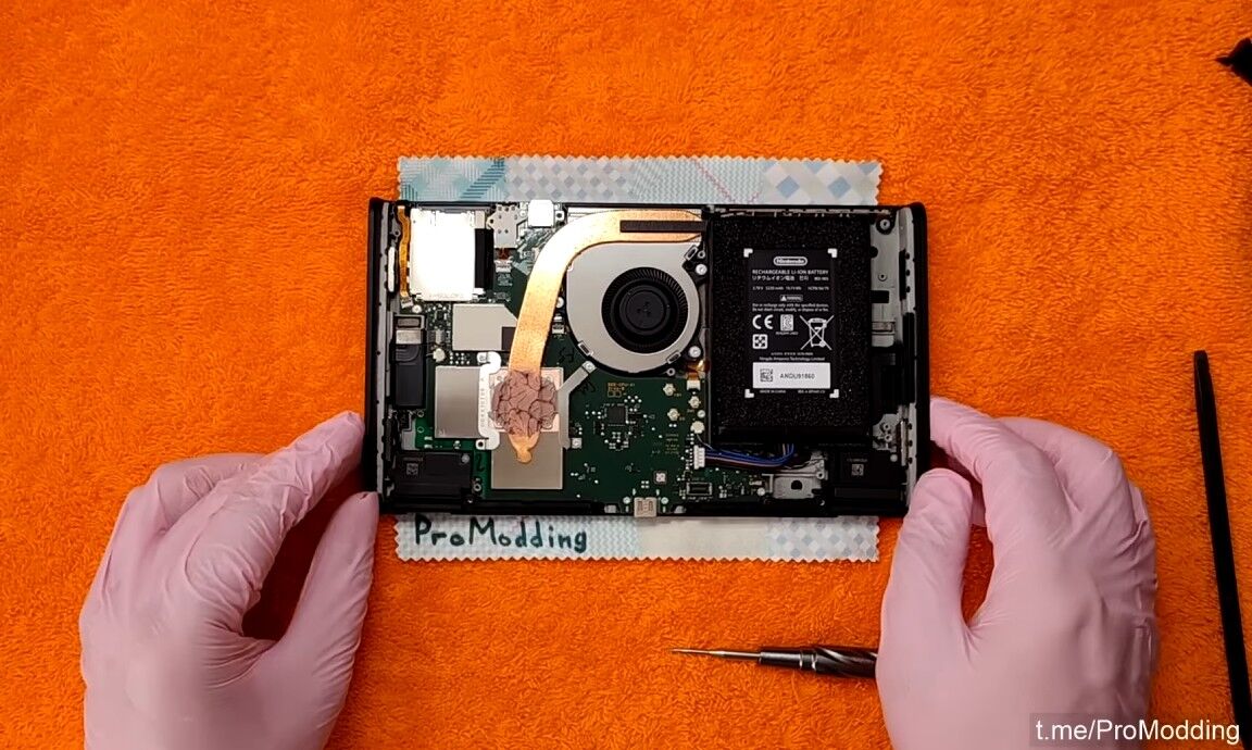 ▲▼新主機拆解。（圖／翻攝自YT）