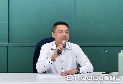 就任民進黨高市黨部主委周年 黃文益盼市長初選越快越好