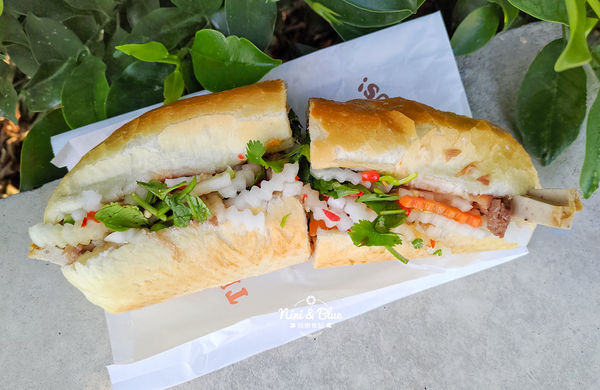 ▲▼小辣椒越南麵包。（圖／部落客NINI AND BLUE 玩樂食記授權提供）