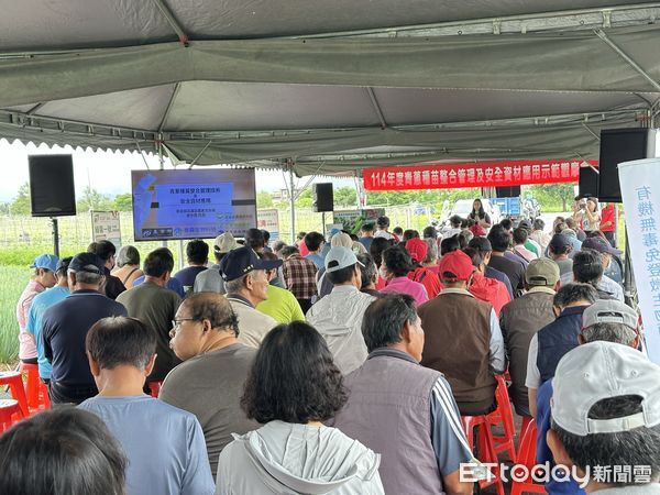 ▲「青蔥韌性穩產栽培技術擴散計畫」透過泰霖生物科技公司技轉農改場技術，將栽培技術擴散給所有蔥農。（圖／記者游瓊華翻攝）