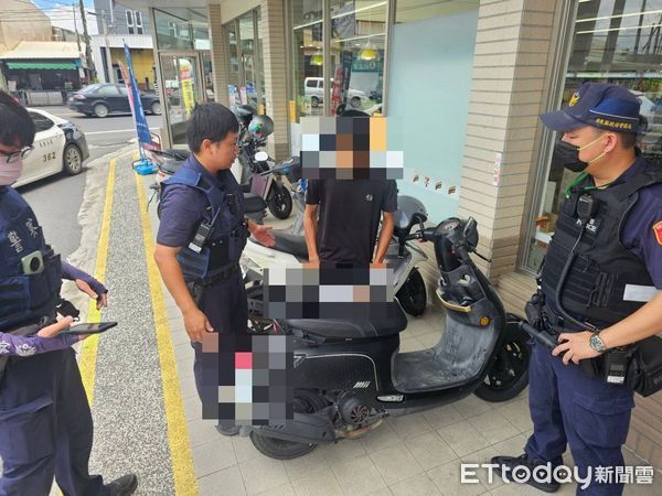 ▲東港警分局5日逮獲兩名車手            。（圖／記者陳崑福翻攝）
