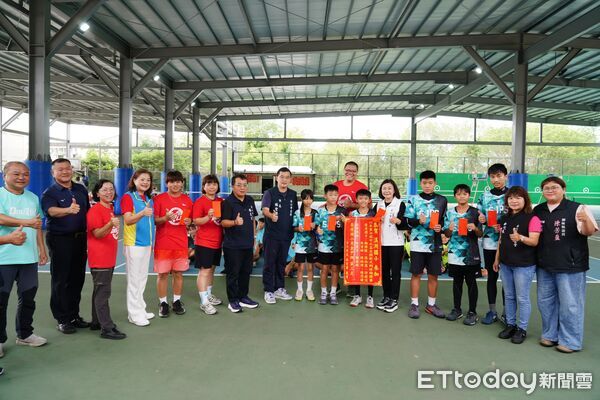 ▲2025「斗六市長盃軟式網球校際聯誼賽」於今日在溪洲國小光電風雨球場熱血開打。（圖／記者游瓊華翻攝）