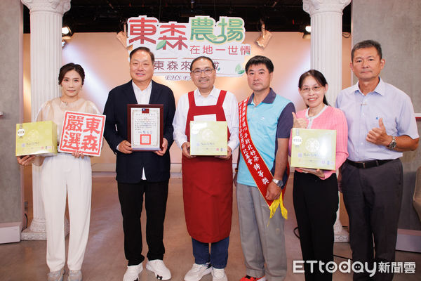 ▲▼侯友宜上東森農場賣茶葉,王令麟    。（圖／記者徐文彬攝）