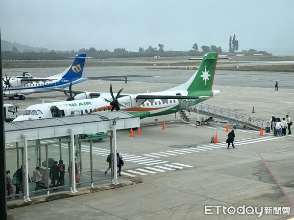 ▲▼ 金門縣府成功協調立榮航空公司於6月份增開11架次加班機    。（圖／記者林名揚翻攝）