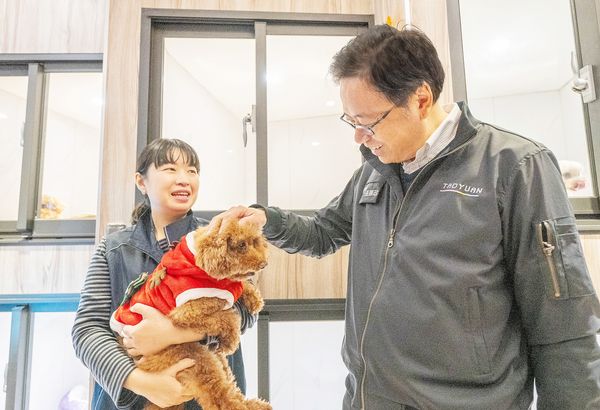 ▲桃園市南昌動物保護教育園區去年底啟用揭牌，市長張善政到場關心，引起網友好評。（資料照／市府動保處提供）