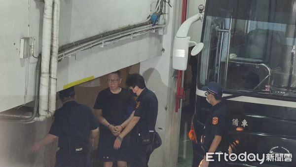 ▲▼台北地院審理京華城案，今（5日）提訊在押的被告柯文哲、應曉薇出庭。（圖／記者黃哲民攝）