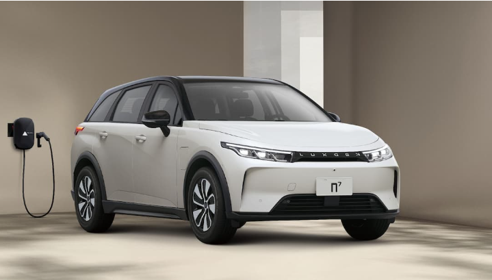 ▲6月國產休旅火拚勁爭，多款品牌降價搶單；小改款HONDA HR-V預售開跑；TOYOTA RAV4陣容調整。（圖／翻攝自各車廠、資料照）