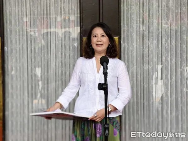 ▲▼民進黨立委吳思瑤受訪。（圖／記者杜冠霖攝）