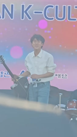 ▲▼李茂珍尷尬被趕下台遭霸凌狠嗆：在幹嘛啊？　主辦惡劣態度全場怒了。（圖／翻攝自YouTube）