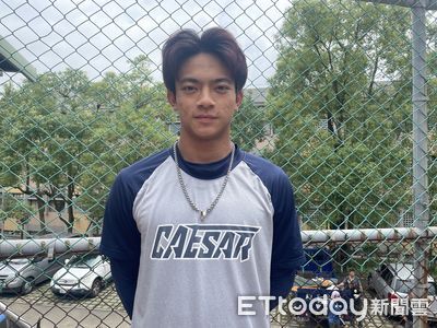 術後躺病床看雙胞胎哥哥舒治浩逐夢　舒治偉棄捕轉投盼選秀翻身