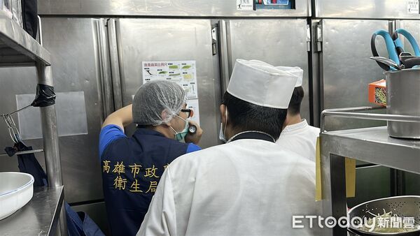 ▲▼高雄名店「鄧師傅」出包　糖醋魚給太少&hellip;店員竟從別人盤中夾來補。（圖／記者賴文萱翻攝）