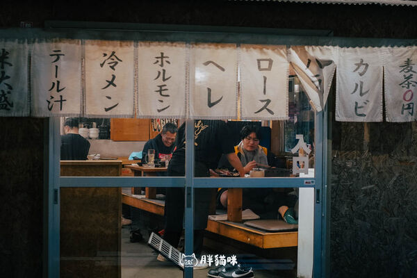 ▲▼大阪在地人的下班口袋燒肉店。（圖／部落客胖貓提供）