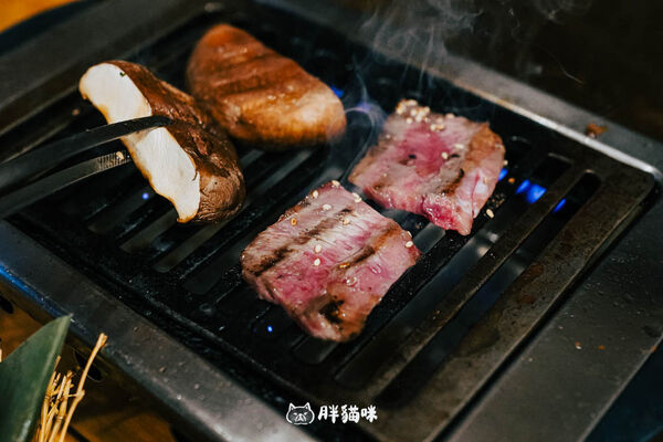 ▲▼大阪在地人的下班口袋燒肉店。（圖／部落客胖貓提供）