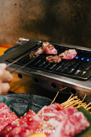 ▲▼大阪在地人的下班口袋燒肉店。（圖／部落客胖貓提供）