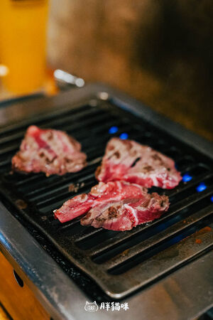 ▲▼大阪在地人的下班口袋燒肉店。（圖／部落客胖貓提供）