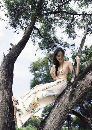 ▲▼歐陽娜娜。（圖／翻攝自微博／歐陽娜娜工作室）