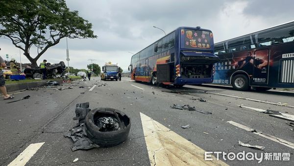 ▲▼ 台北市撫遠街今日發生一起嚴重車禍            。（圖／記者黃彥傑攝）
