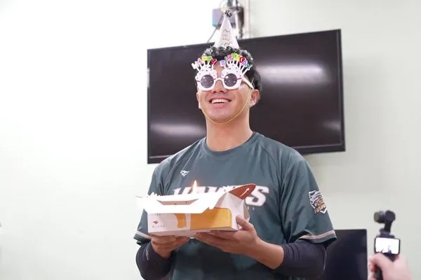 ▲▼吳念庭生日             。（圖／台鋼雄鷹提供）