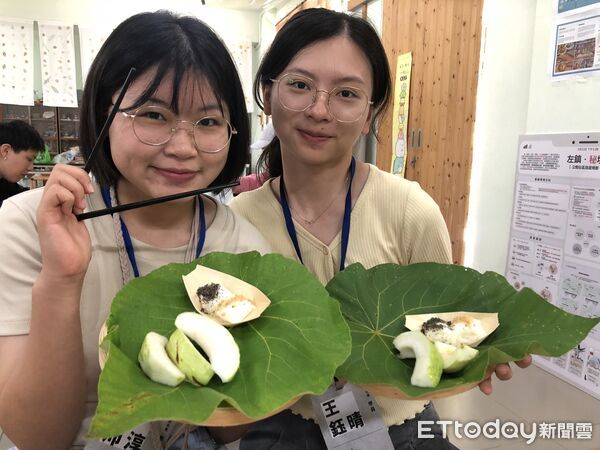 ▲青年參與新化老街導覽行程，走讀百年歷史街區，實地感受創生能量。（記者林東良翻攝，下同）
