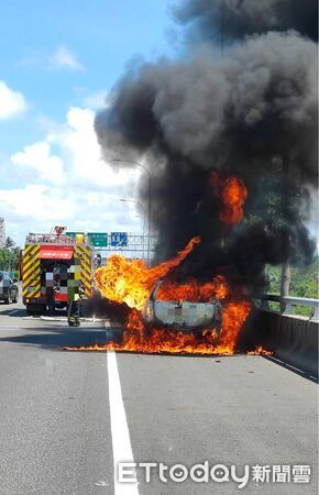 ▲▼國道車禍             。（圖／記者林東良翻攝）