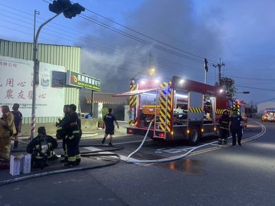 嘉義農藥倉庫火警「臭味狂飄」！環保局緊急提醒：緊閉門窗