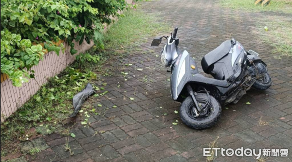 ▲琉球鄉中正路與和平路口交通事故。（圖／記者陳崑福攝）