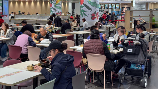 台北居、大不易，高物價與高房價讓許多老師寧願到中南部執教，也不願繼續待在台北市。（示意圖／報系資料照）