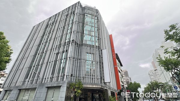 ▲▼ 「台中鳥日子」、房東為香江大王，百橙國際，橙居」。            。（圖／記者陳筱惠攝）