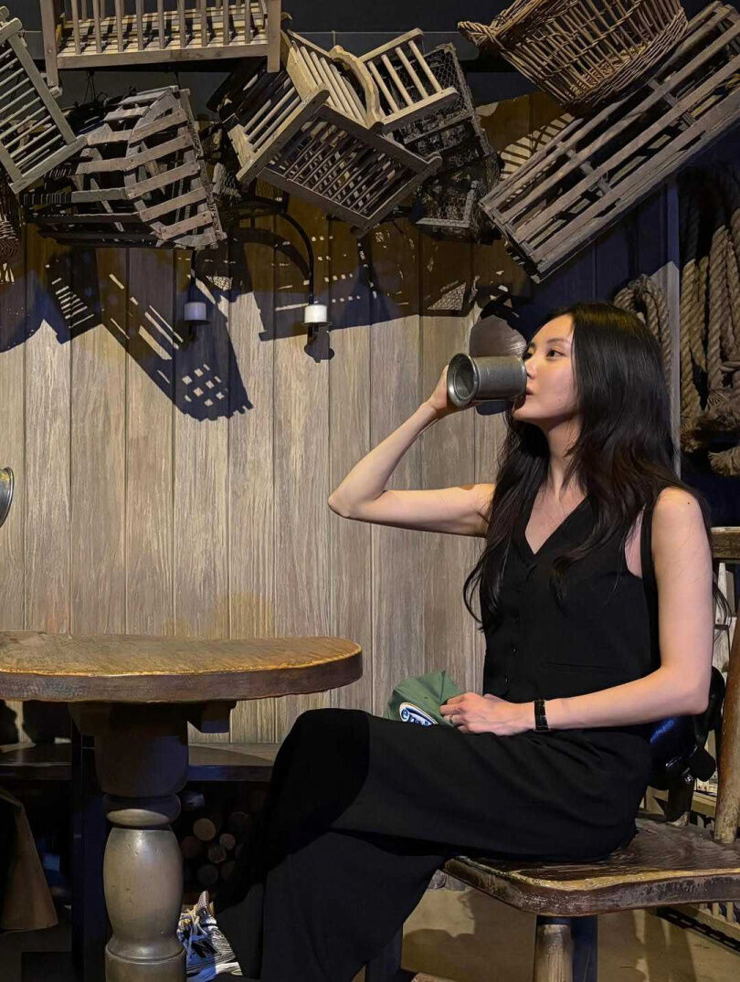 韓系穿搭教科書！《我奪走了公爵的初夜》徐玄從仙女洋裝到帥氣西裝，時髦反差超討喜