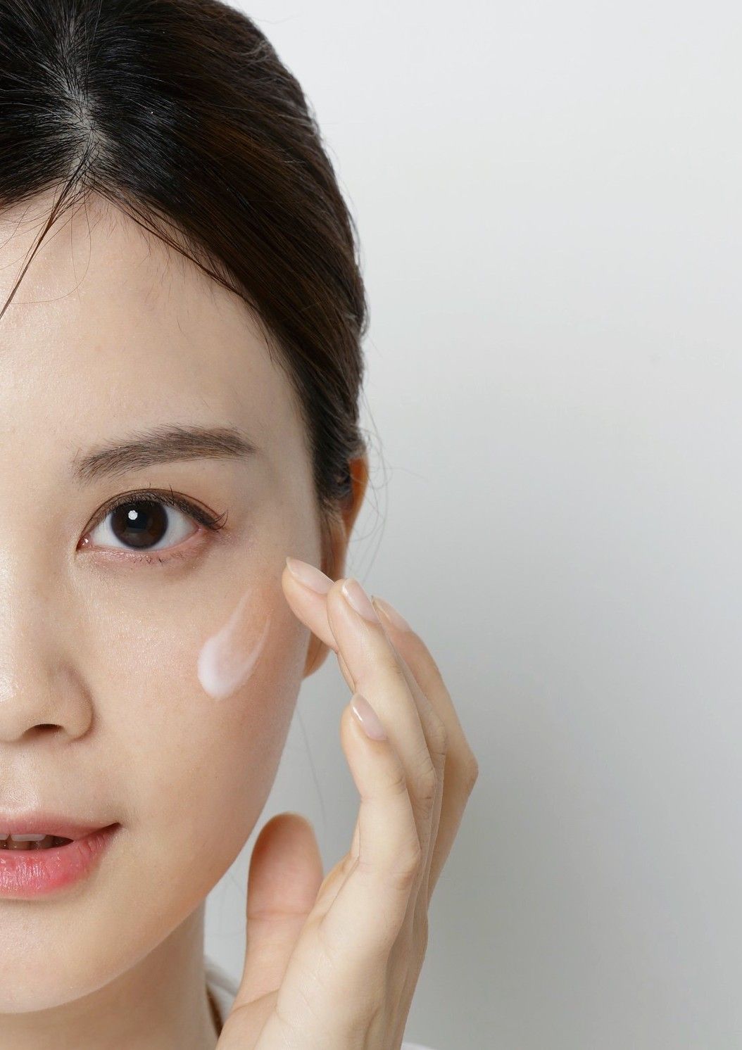 ▲▼OLAY革糖素,小白瓶,美白。（圖／資料照）