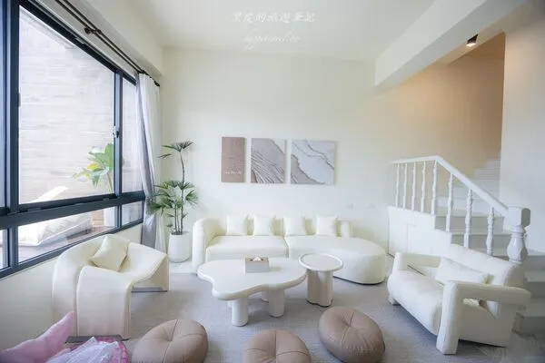 ▲▼一個人只要900元就可以享受到北歐質感民宿，庭院泳池簡直太Chill。（圖／部落客黑皮提供）