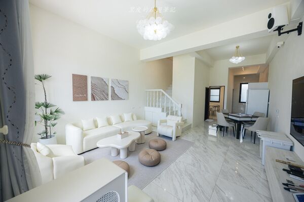 ▲▼一個人只要900元就可以享受到北歐質感民宿，庭院泳池簡直太Chill。（圖／部落客黑皮提供）