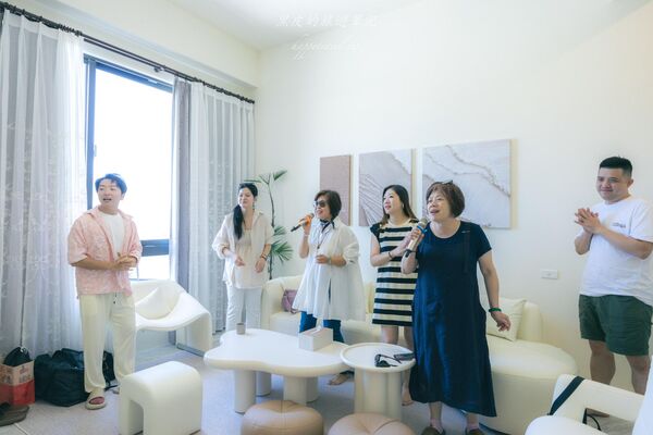 ▲▼一個人只要900元就可以享受到北歐質感民宿，庭院泳池簡直太Chill。（圖／部落客黑皮提供）