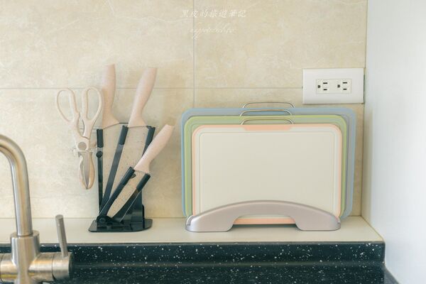 ▲▼一個人只要900元就可以享受到北歐質感民宿，庭院泳池簡直太Chill。（圖／部落客黑皮提供）