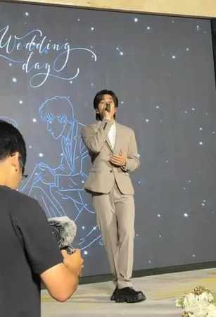 ▲婁峻碩當哥婚禮歌手「外甥崩潰摀耳」！。（圖／翻攝自婁峻碩Threads）