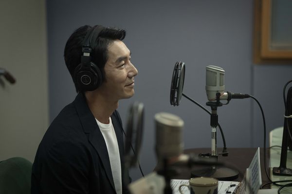 ▲《拜六禮拜》首播收視開紅盤。（圖／華視、公視台語台提供）
