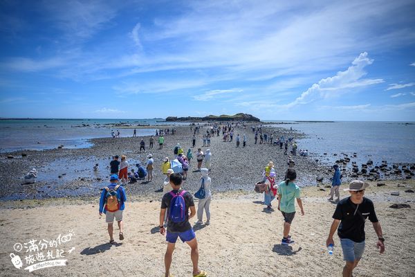 ▲▼澎湖必玩「奎壁山摩西分海」2025開放時間＆潮汐時刻表、澎湖最美的海上巨龍步道。（圖／部落客滿分提供）