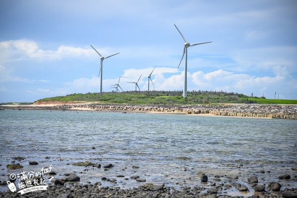 ▲▼澎湖必玩「奎壁山摩西分海」2025開放時間＆潮汐時刻表、澎湖最美的海上巨龍步道。（圖／部落客滿分提供）