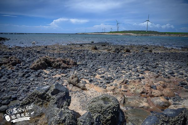 ▲▼澎湖必玩「奎壁山摩西分海」2025開放時間＆潮汐時刻表、澎湖最美的海上巨龍步道。（圖／部落客滿分提供）