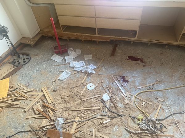 ▲彰化裝修工人在切割時意外傷到自己。（圖／民眾提供）