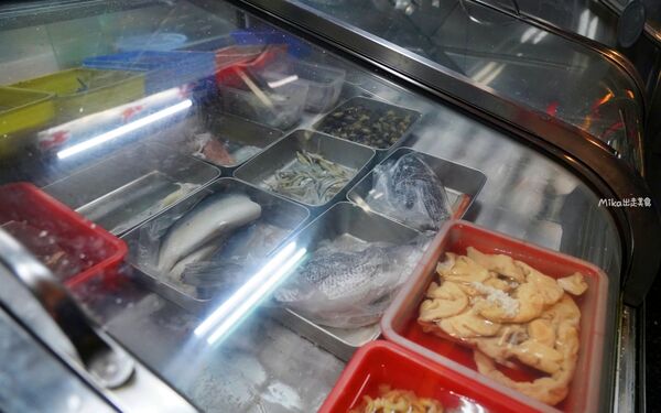 ▲▼南投水里在地人氣餐廳「正義小吃部」，平價大份，必點招牌什錦湯麵。（圖／部落客Mika提供）
